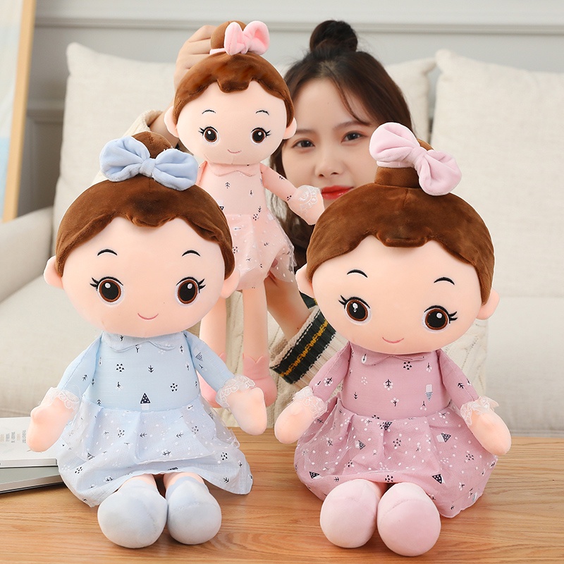 Dolls and plushies